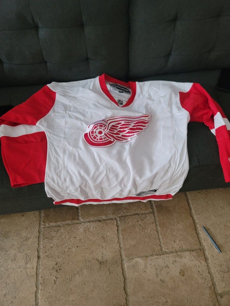 Red Wings Jersey REEBOK Size L