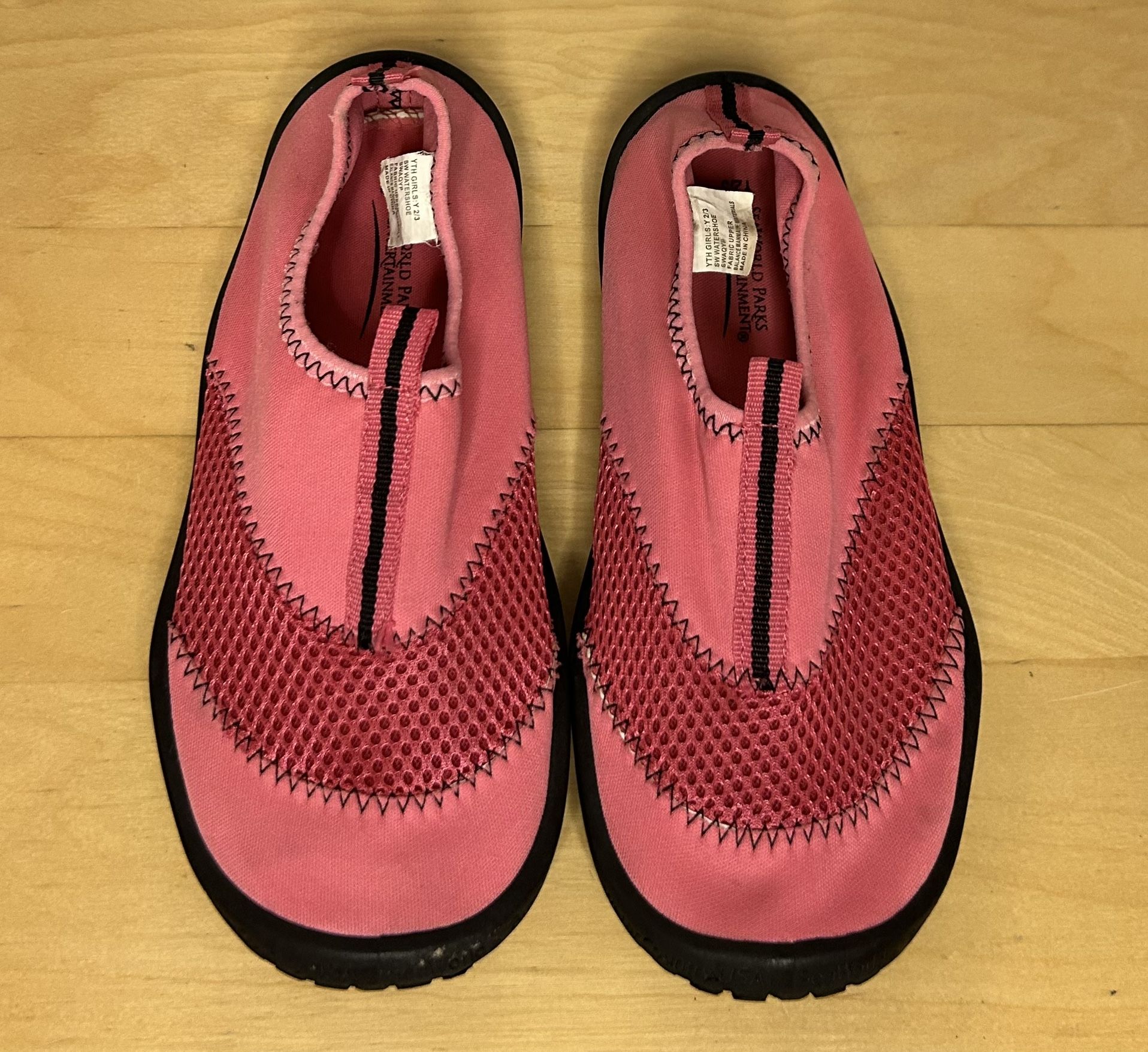 Girls’ Water Shoes Size 2/3