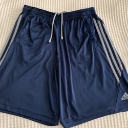 Adidas Short- Men Large - Lightly Used Preowned