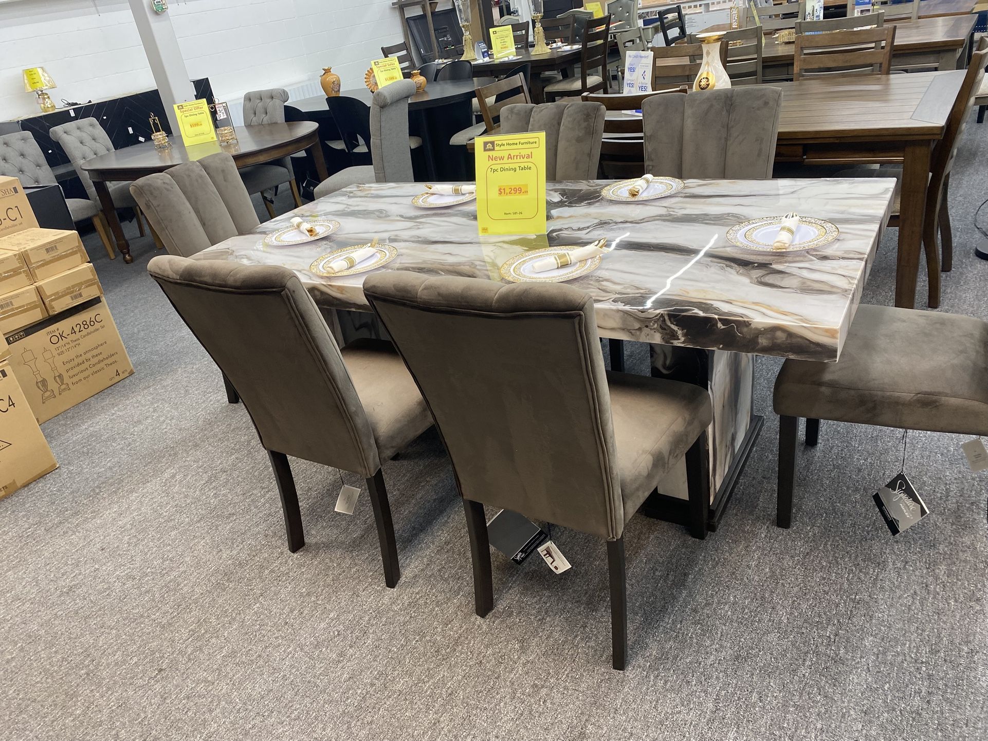7 Pc Dinnin Table Set $1,299.99