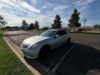 2012 Infiniti G37