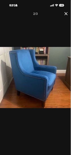 ACCENT CHAIR