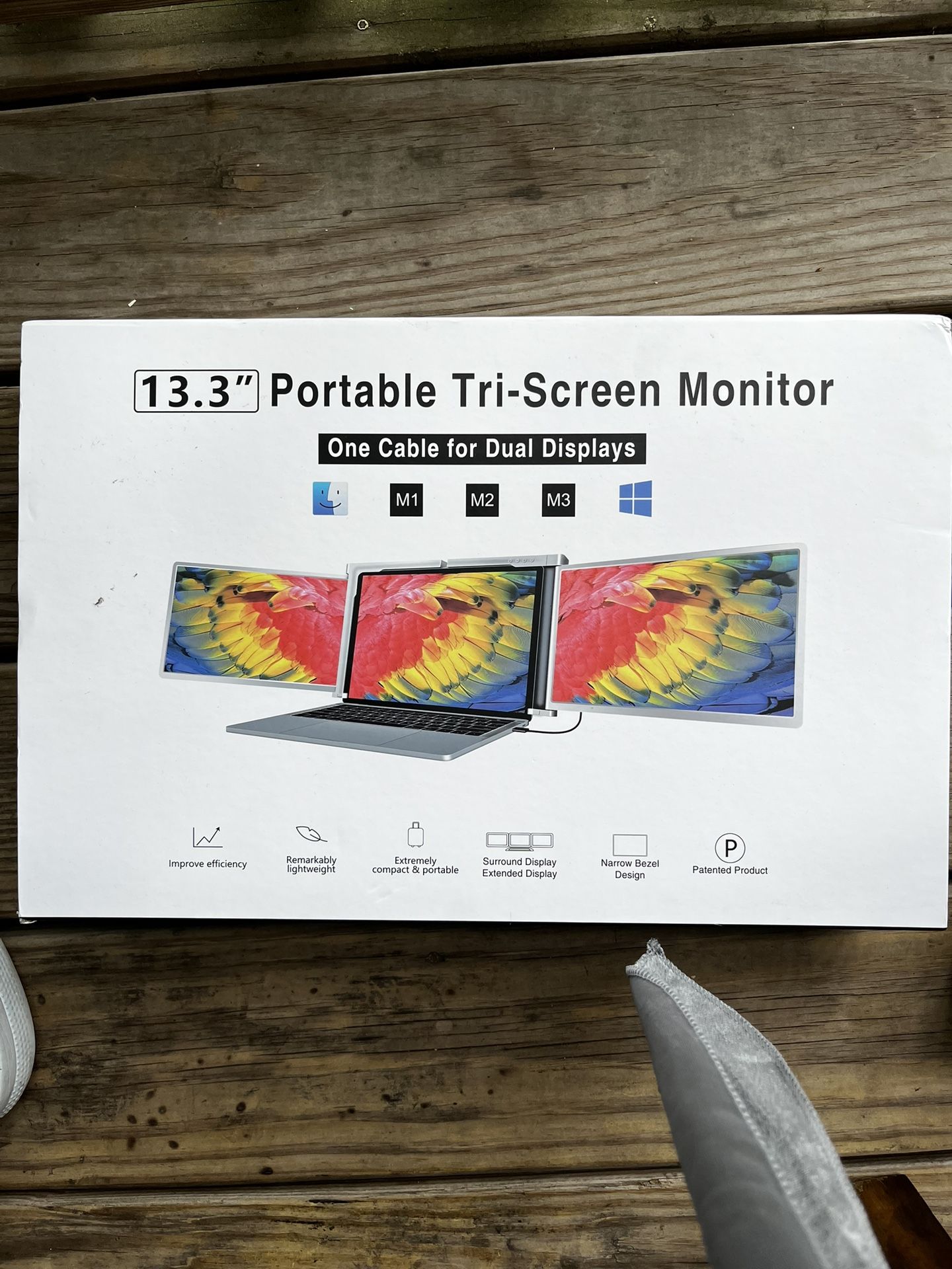 Tri Screen Monitor