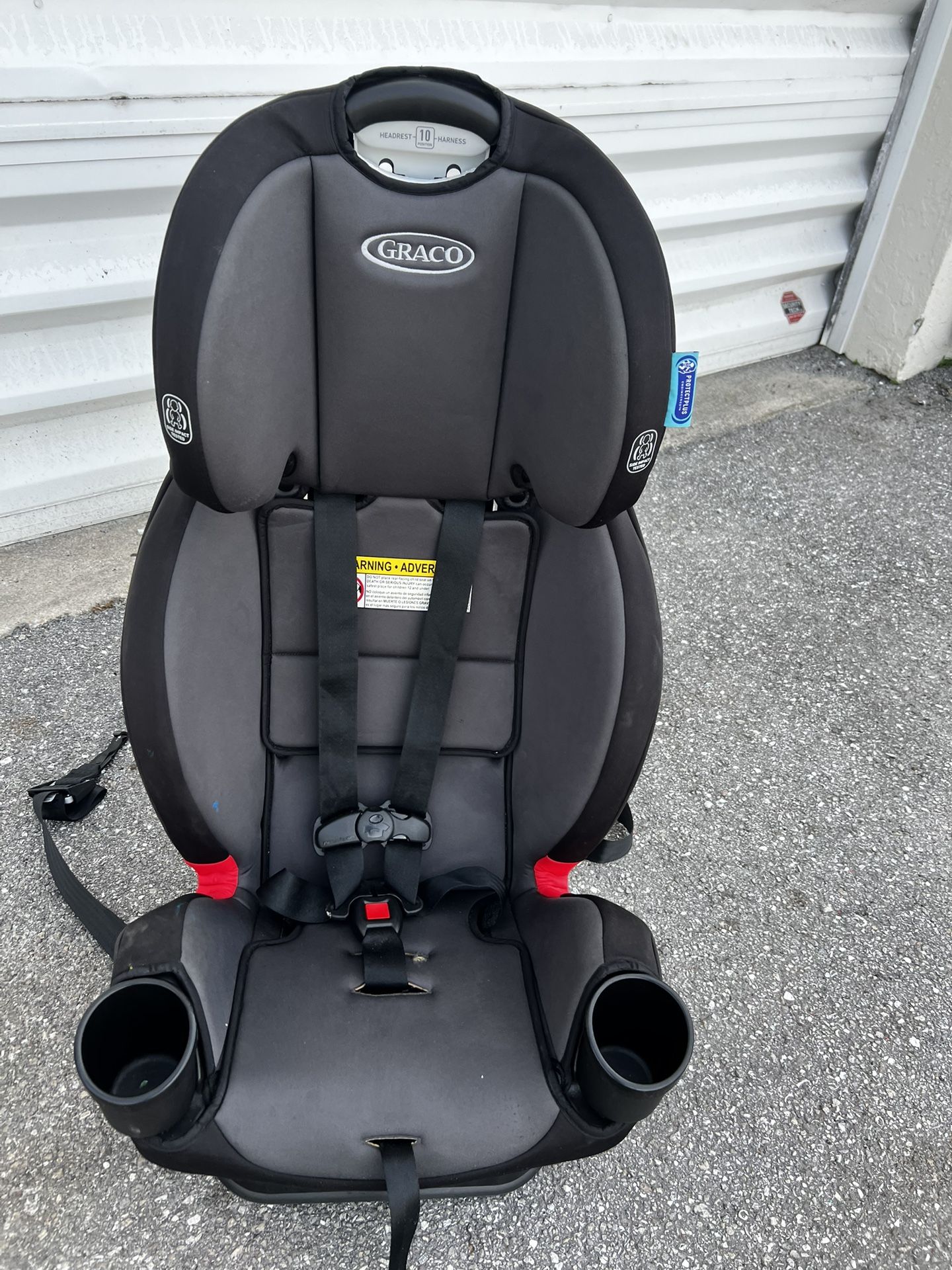 Graco Black and Grey Adjustable Kid’s Car Booster Seat for Kid’s 4-120lbs! Good condition!