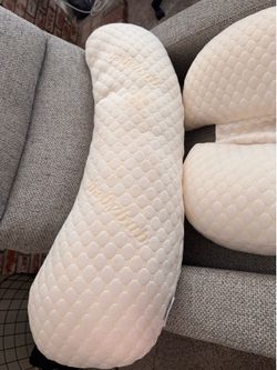 Pregnancy pillows