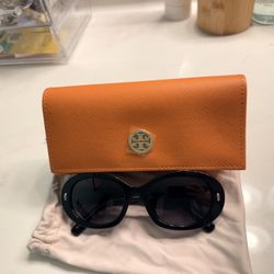 Tory Sunglasses With Case 