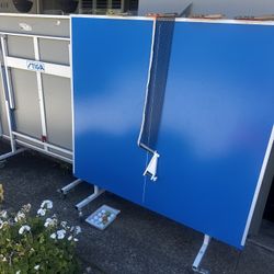 Ping-pong Table 