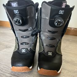 DC Double BOA Snowboard Boots Men Size 9