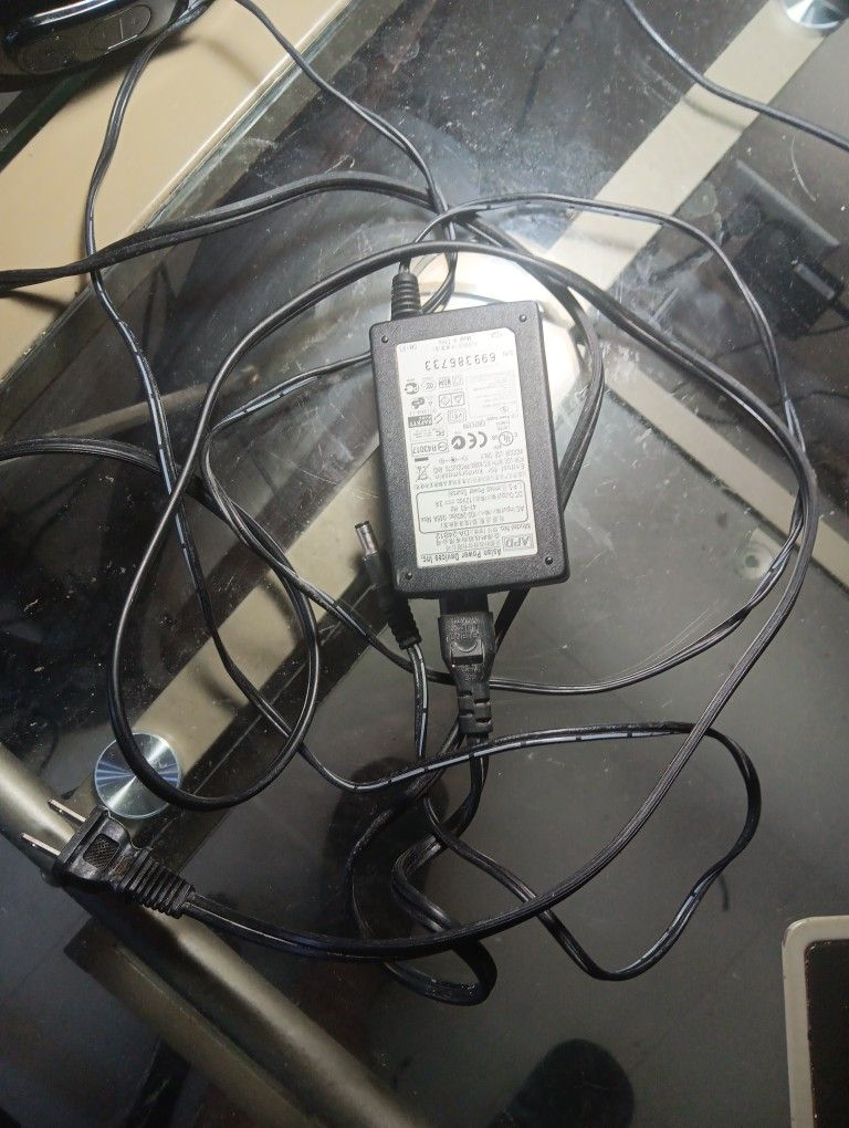 12 V  2A Power Supply