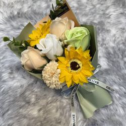 Scented Soap Flower Bouquet – Ready to Gift