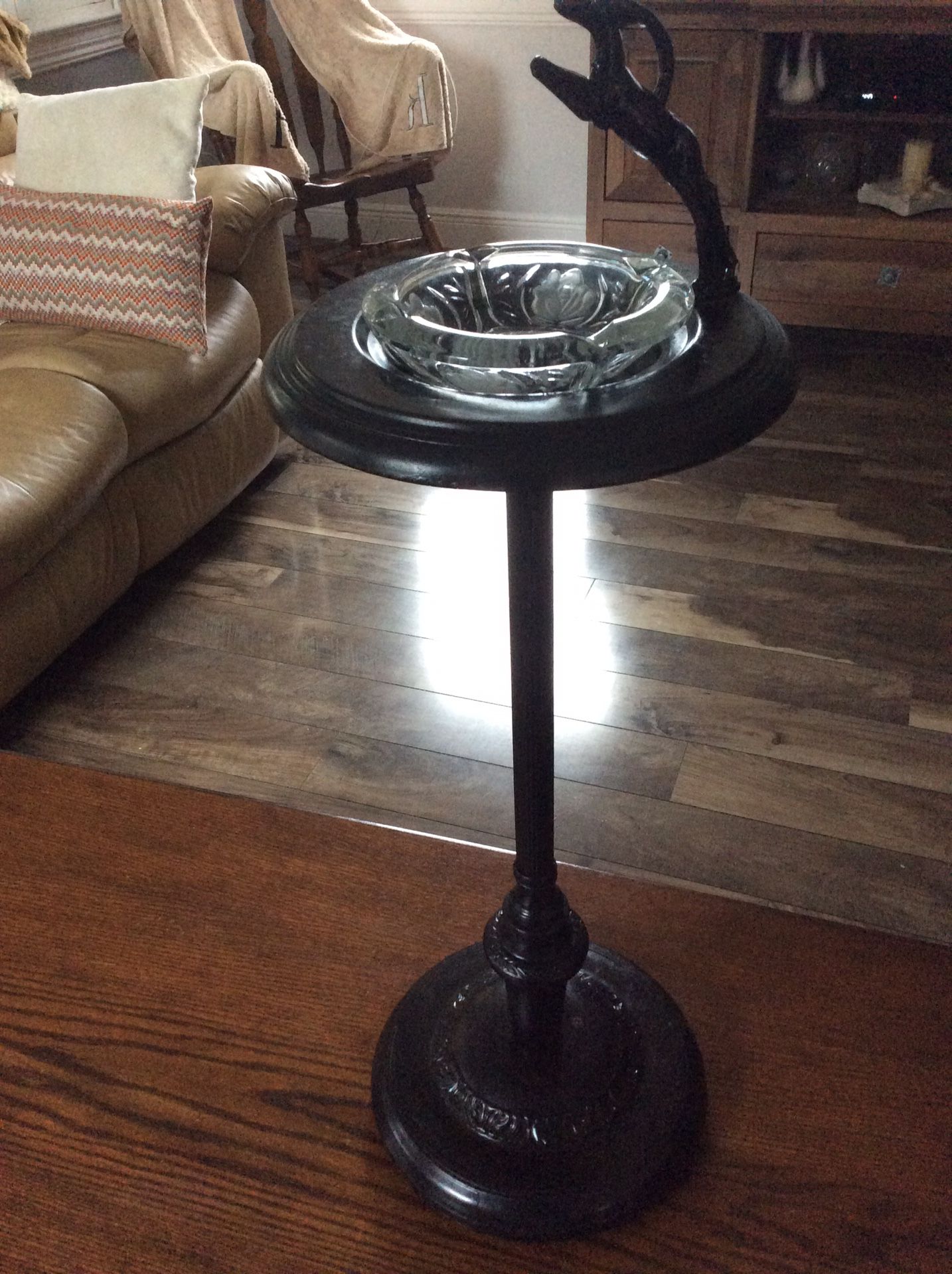 Vintage standing floor ashtray, tall vintage ashtray. 30 inches tall