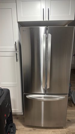 LG fridge 30”