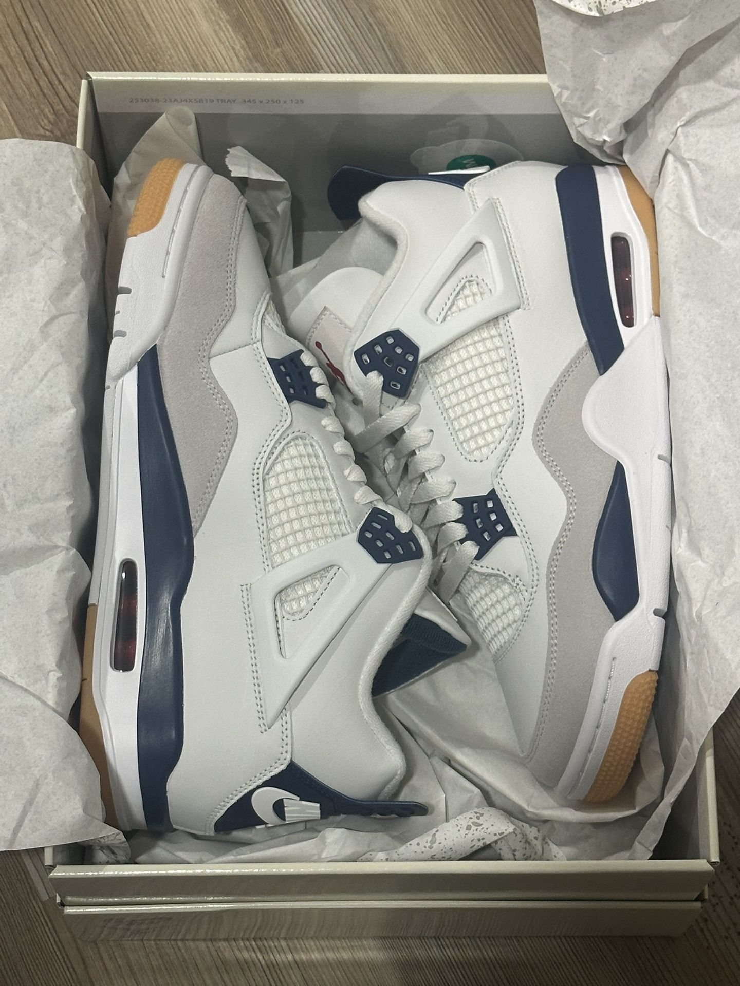 Jordan 4 Nike SB Size 10
