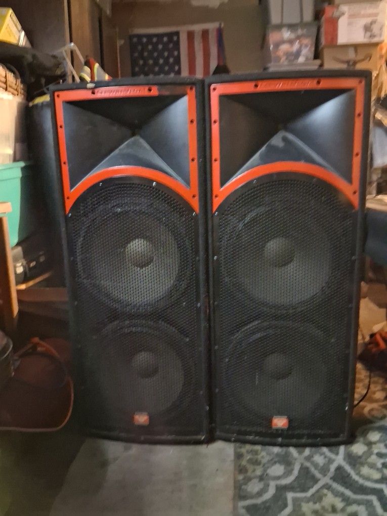 Pair of Cerwin Vega Tower Subwoofers Speakers With Tweeters