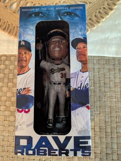 Dodgers Bobblehead - Mgr Dave Roberts