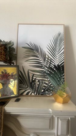 2 pictures photo frame and gold base