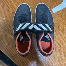 Discus Shoes SIZE 11