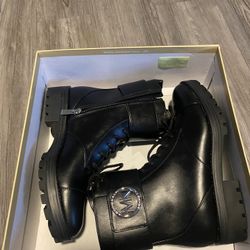 Michael Kors Boots Size 7.5  
