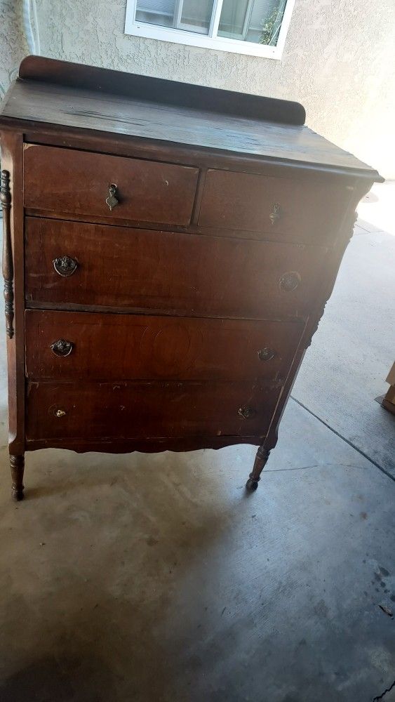 Antique/Vintage Dresser