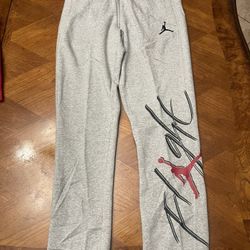 JORDAN SWEATPANTS MEDIUM NEW 