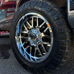 20x10 Chrome Rines Y Llantas 33/1250/20 Nitto