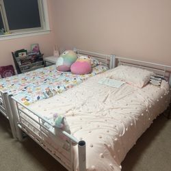 Seperate Bunk Beds Or Two Single Beds