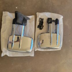 88 To 99 Chevy Obs Tow Mirrors  1 Needs Repairs