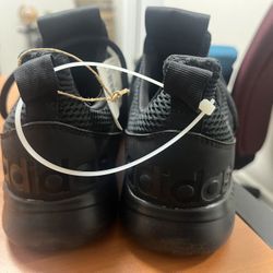 Men Adidas 8.5 Brand New