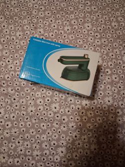 Mini portable iron