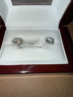 VVS Iced Out Earrings