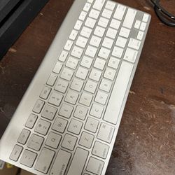 Apple Magic Keyboard A134 Battery Operated 