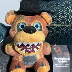 Nightmare freddy from Five nights at Freddy’s (( plush 9 inches tall ))