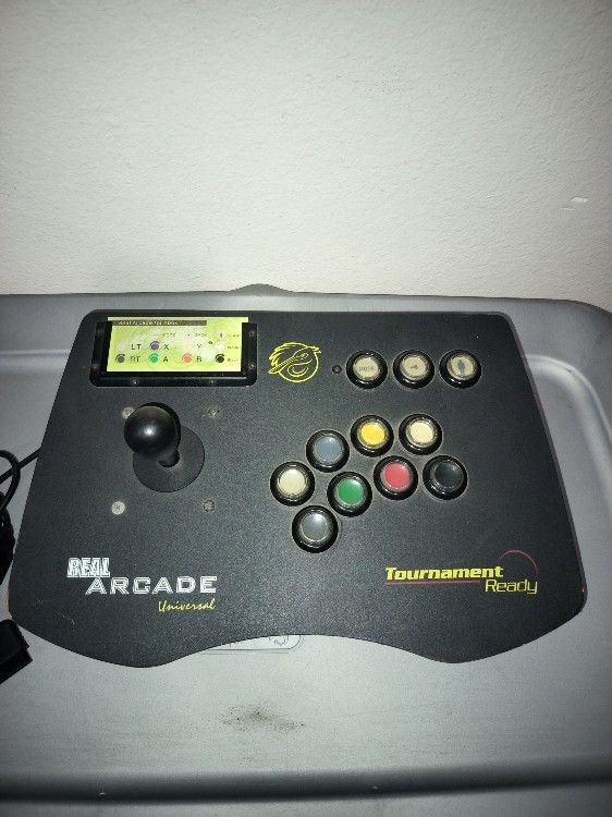 Pelican Real Arcade Universal Tournament Arcade Fight Stick PS2 Xbox GameCube
