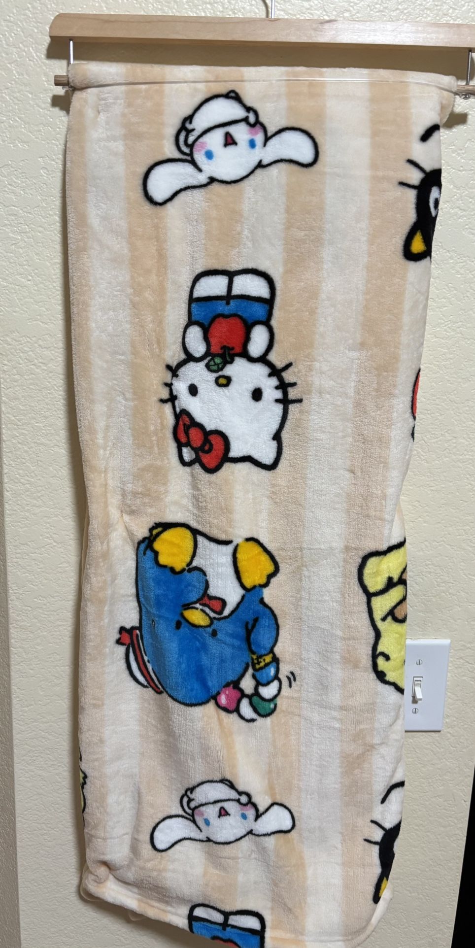 Hello Kitty Blanket