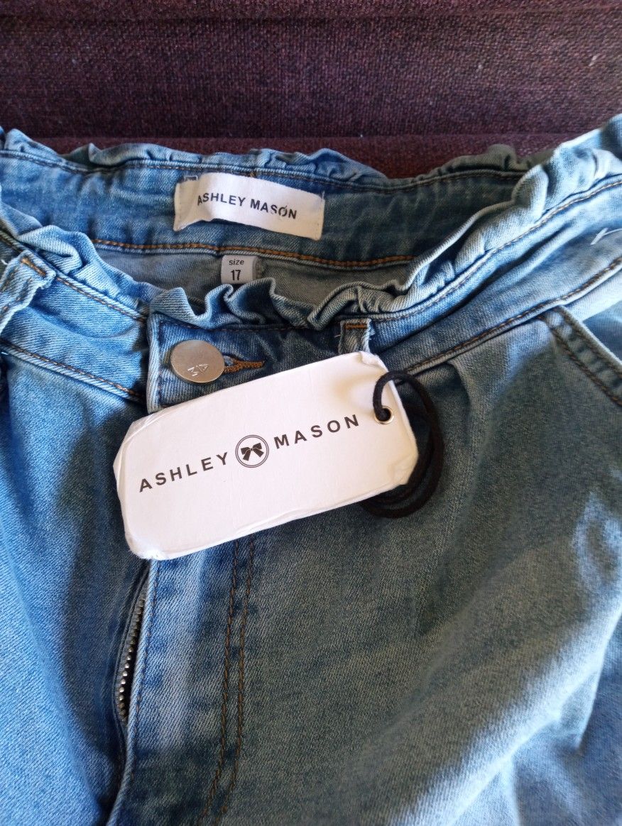 New Never Been Worn Ashley Mason Size 17