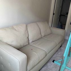 Free Couch w/pull out bed
