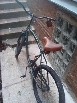 Vintage beach cruiser