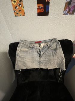 Levi’s Mini Skirt