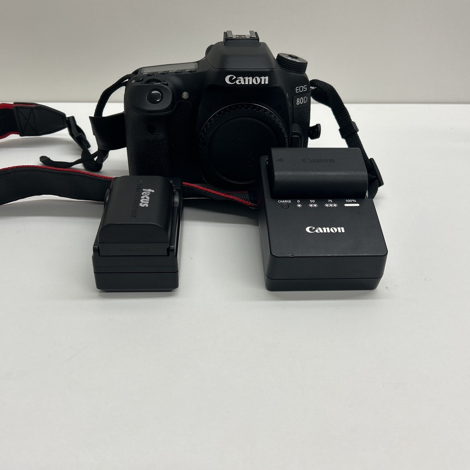 Canon Eos 80D No Lens With Original Battery And Extra Battery