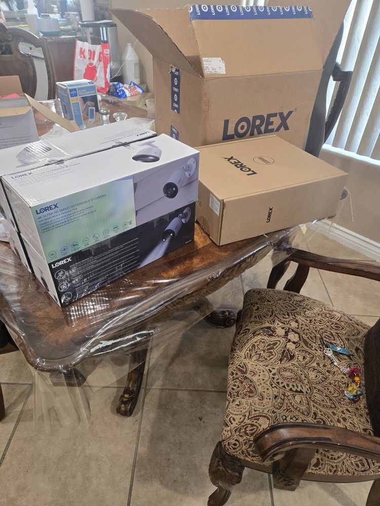 LOREX 4K Ultra HD Smart Deterrence IP Cameras System As Shown On Pictures. No Monthly Fees,
