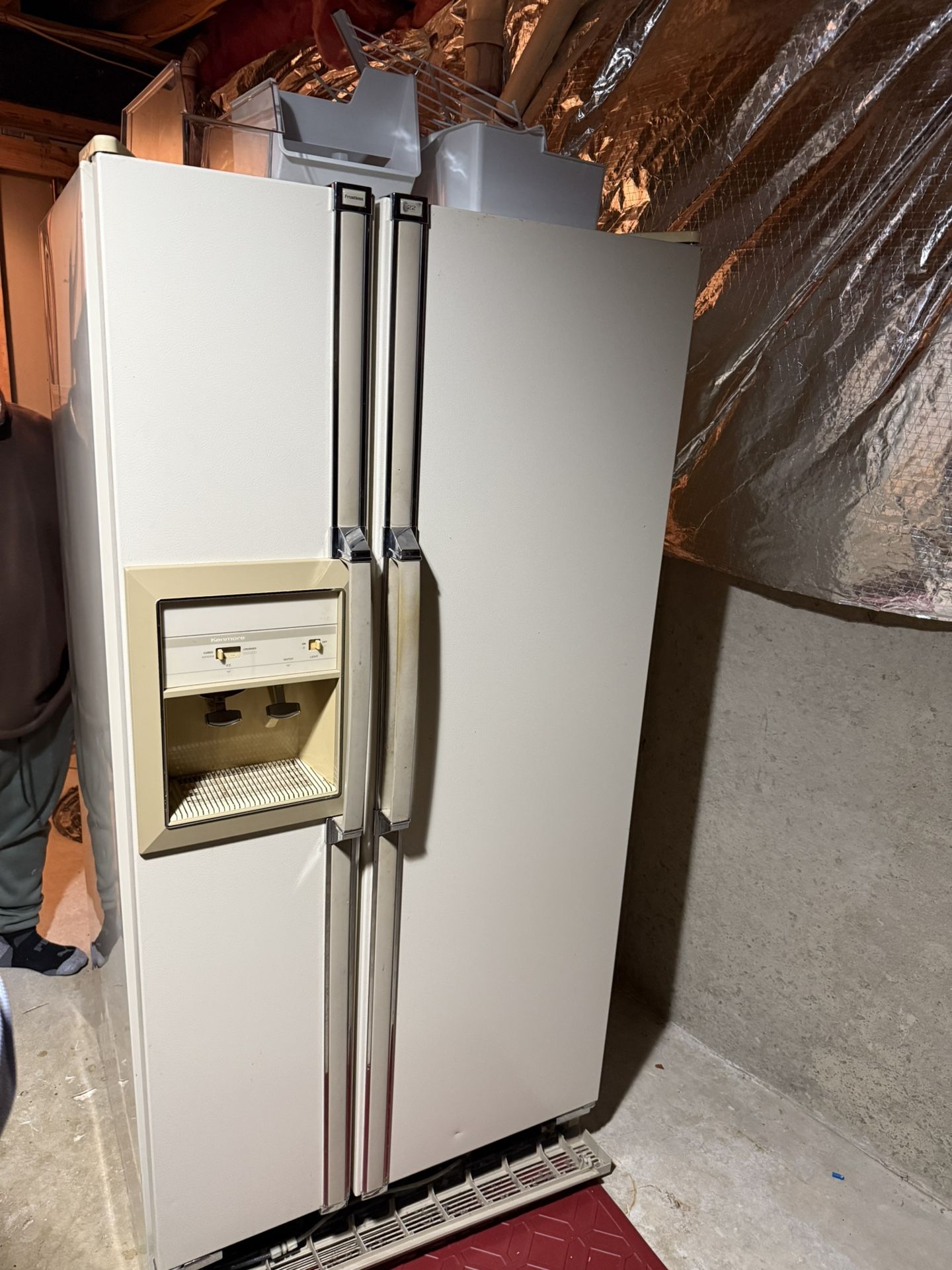 Whirlpool Fridge ( Working)