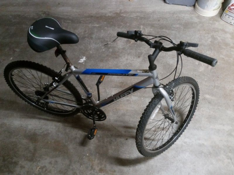 Huffy 26" Male Mountain Bikr