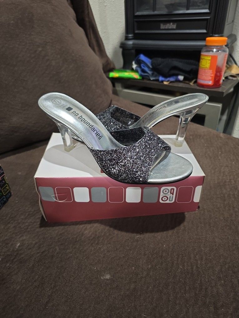 No Boundaries Heels