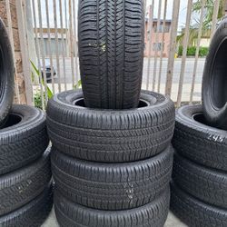 285/60/18   BRIDGESTONE  (4 GOOD USED TIRES)