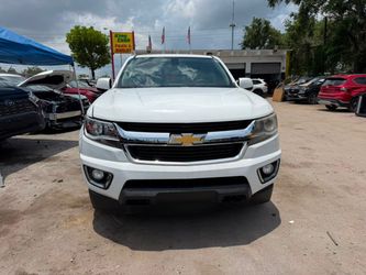 Chevrolet Colorado Pickup Truck – White