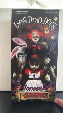 Living Dead Dolls: The Queen of Hearts
