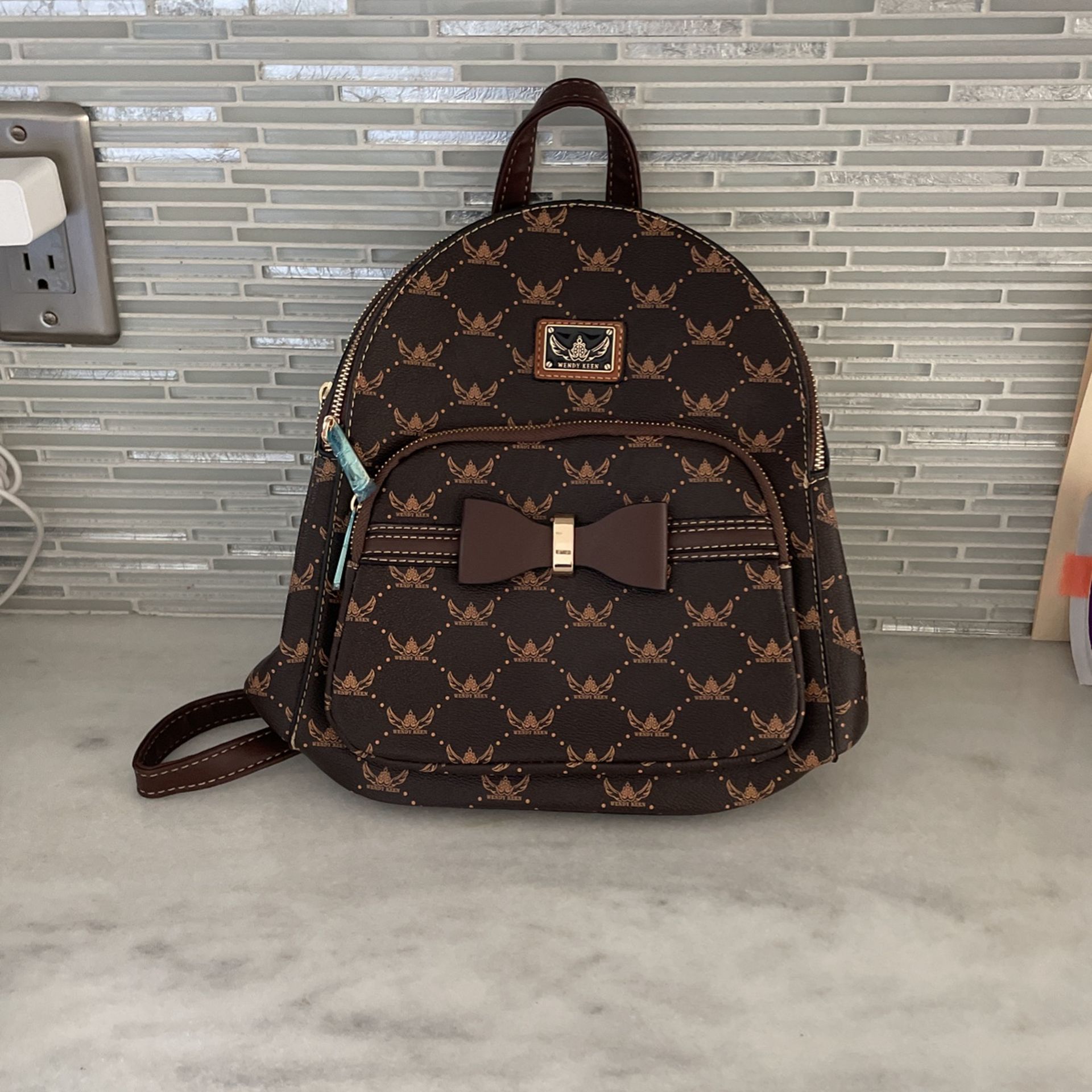 Wendy Keen Bow Back Pack