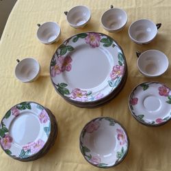 Franciscan Desert Rose. Complete Set of 8 Made in England 