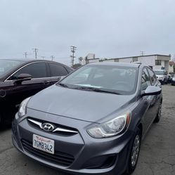 2013 Hyundai Accent 