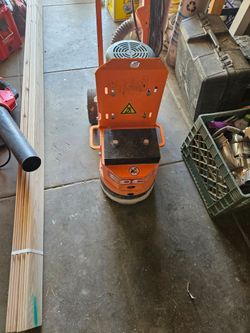 Concrete grinder